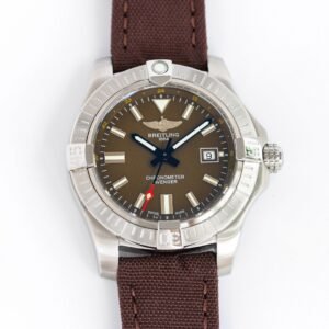 Breitling Avenger Blackbird V17311101B1W1 V2